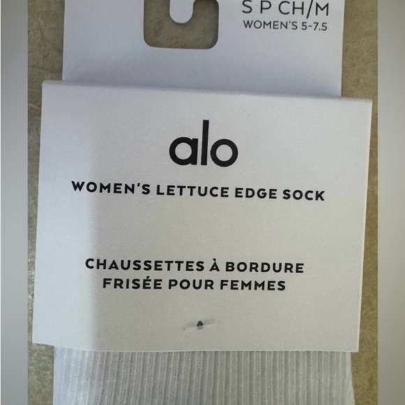 Yoga Women's Lettuce Edge Sock - Picture 8 of 11